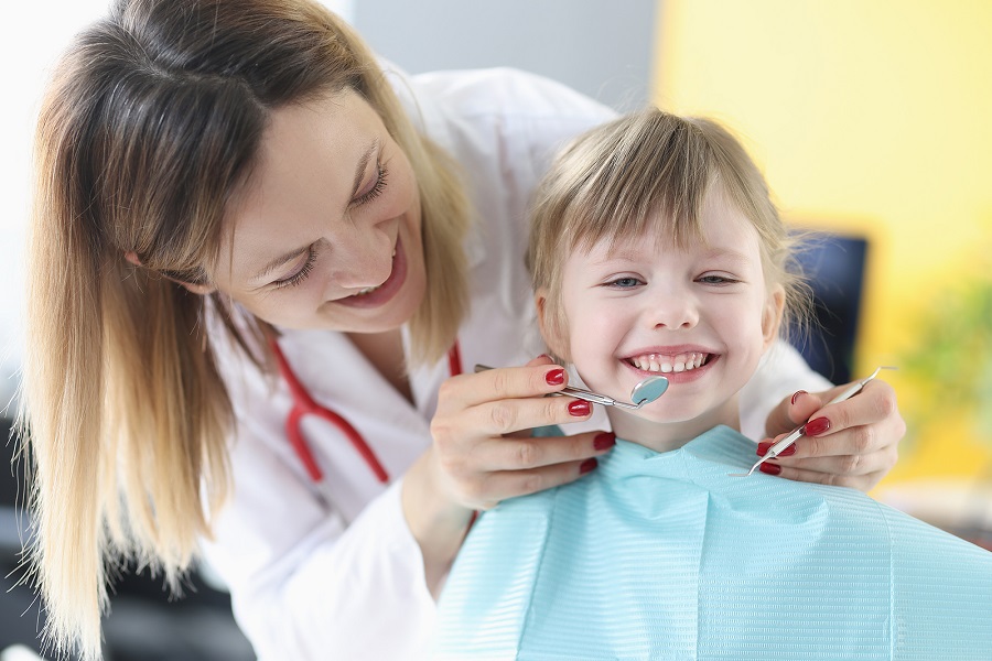 4 Tips to Find the Right Pediatric Dentist